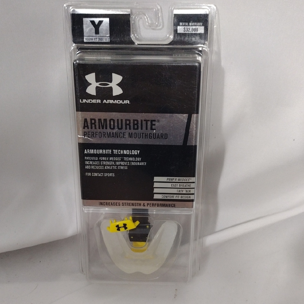 NIB Under Armour Armourbite Performance Youth (ages 11-) Clear Mouthguard